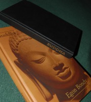https://antoninjirat.cz:443/files/gimgs/th-56_7 Dvě vydání knihy Buddha od Egona Bondyho_v2.jpg